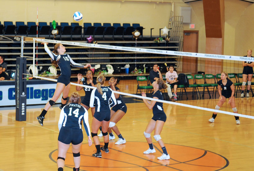 Volleyball team Wins Last Home Game