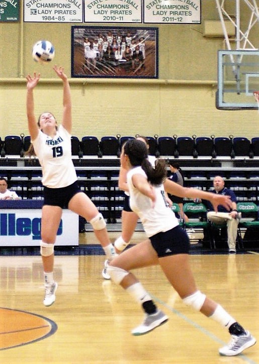 Pirates Volleyball Team wins in double header, fall short in playin